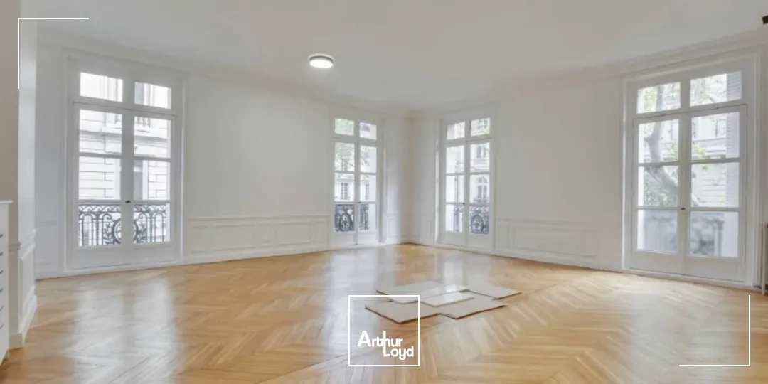 Bureaux à vendre à PARIS 75016