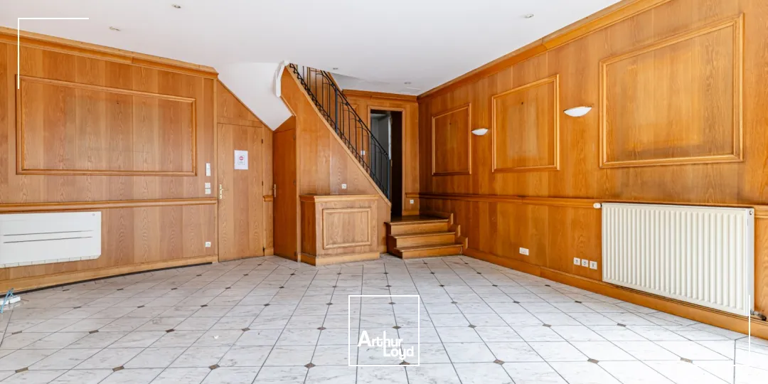 Bureaux à louer à PARIS 75006