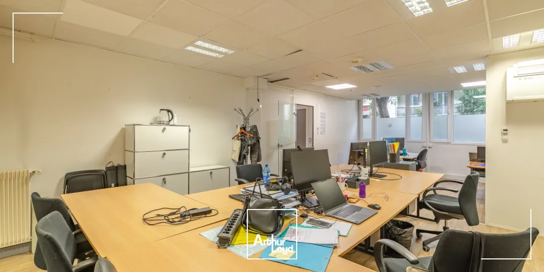Bureaux à louer à PARIS 75018