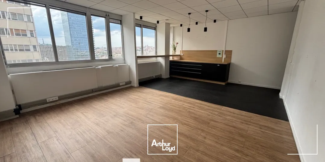 A louer - LE BRITANNIA - Bureaux lumineux - Lyon 3ème Part-Dieu 