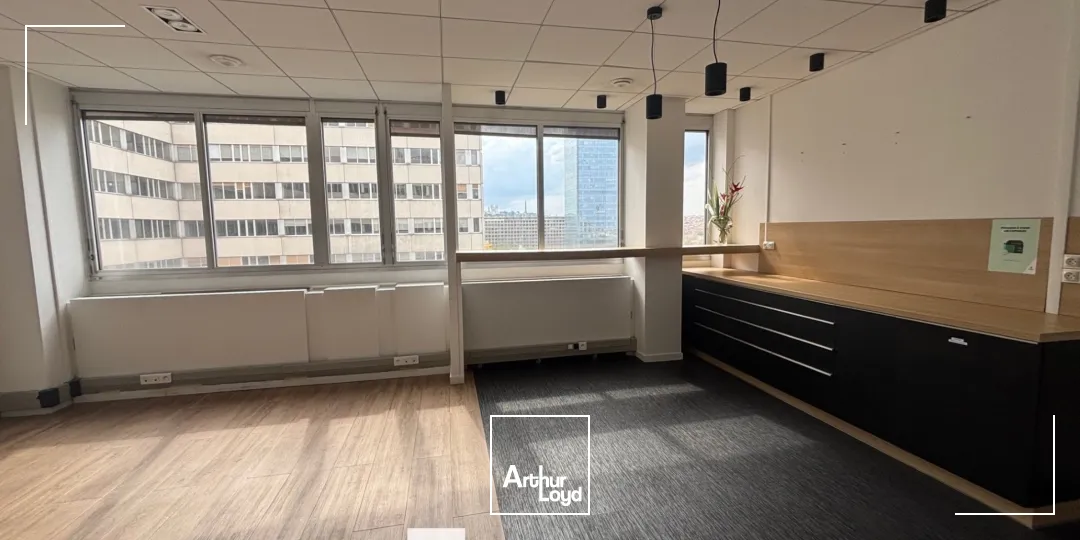 A louer - LE BRITANNIA - Bureaux lumineux - Lyon 3ème Part-Dieu 