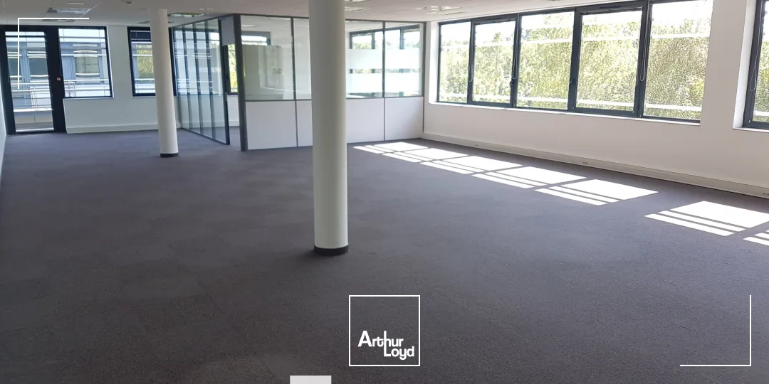 A louer - EUROPARC- Bureaux au sein d'un complexe tertiaire de dernière génération - Saint Priest