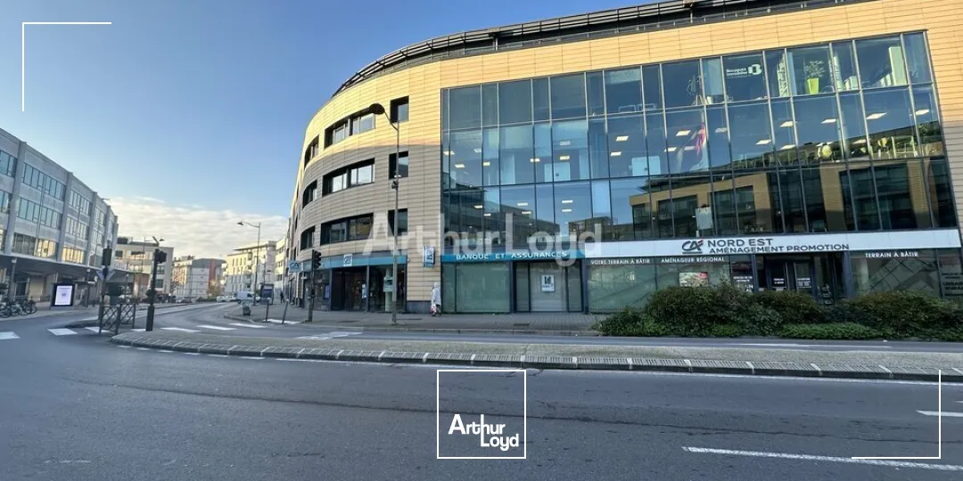 Plateaux de bureaux d'environ 324m2 - REIMS/CLAIRMARAIS