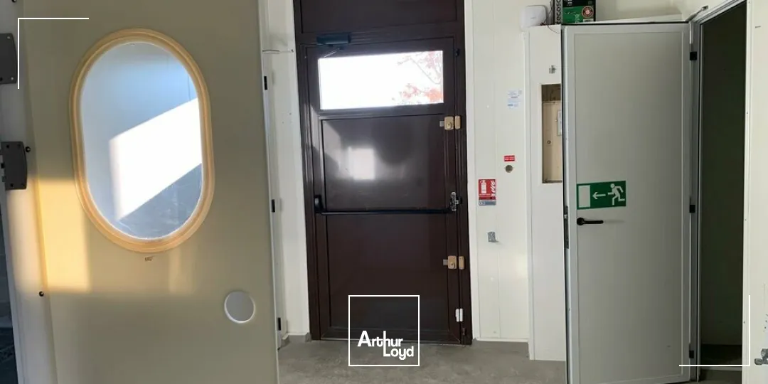 CELLULE COMMERCIALE EMPLACEMENT EXCEPTIONNEL - ZONE COMMERCIALE