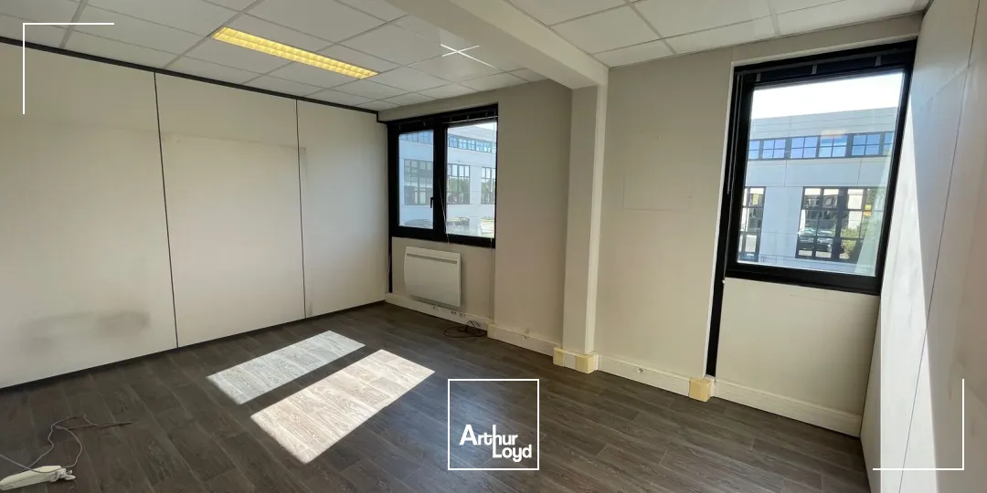 A LOUER BUREAUX DE 63 M2 À 335 M2 - COMPIEGNE ZAC DE MERCIERES