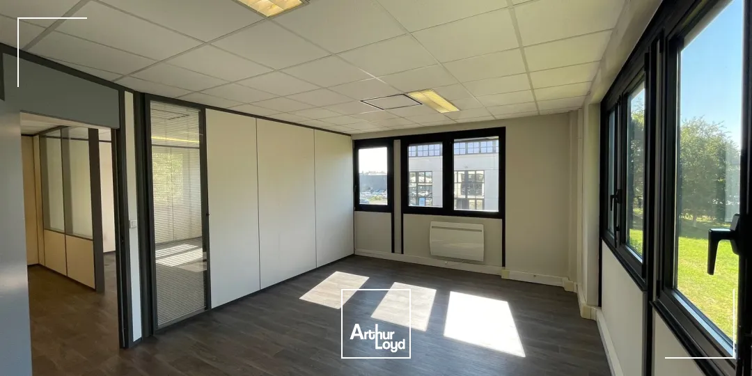 A LOUER BUREAUX DE 63 M2 À 335 M2 - COMPIEGNE ZAC DE MERCIERES