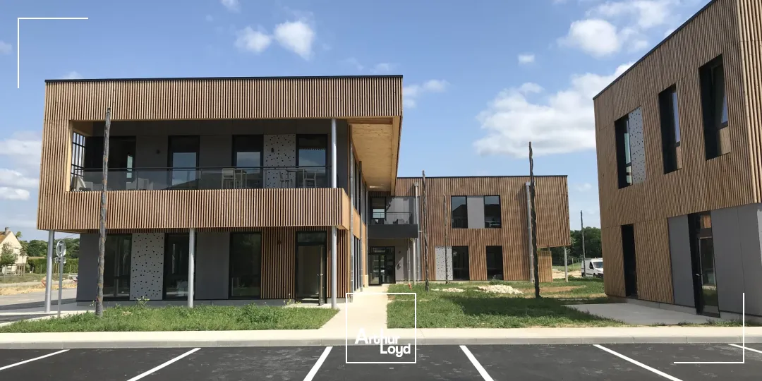 A LOUER BUREAUX 159 M2 LACROIX SAINT OUEN - PARC TERTIAIRE