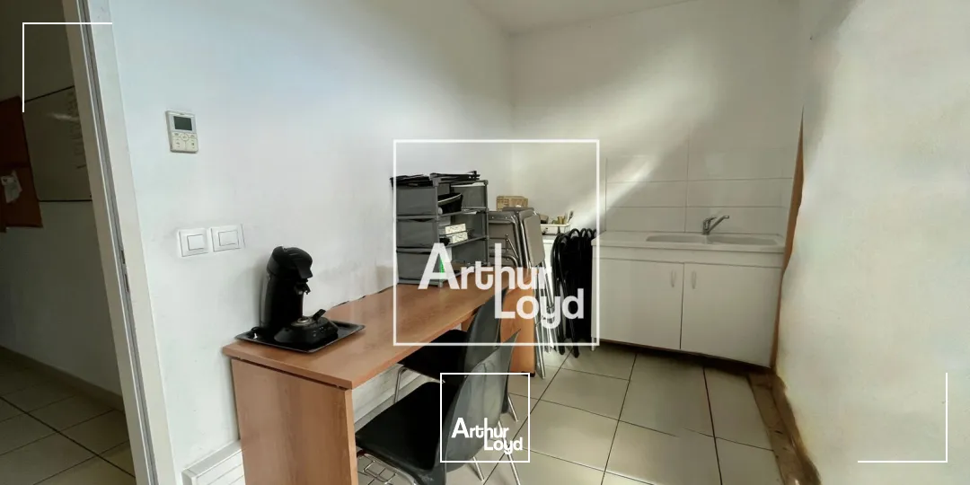 Local commercial d'exception à louer - 650 m2 - Forte visibilité et accès optimisés