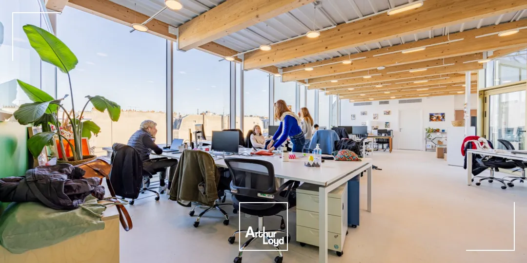 Bureaux à louer à PARIS 75008