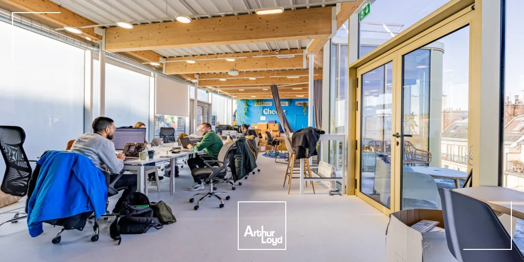 Bureaux à louer à PARIS 75008