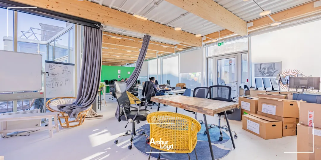 Bureaux à louer à PARIS 75008