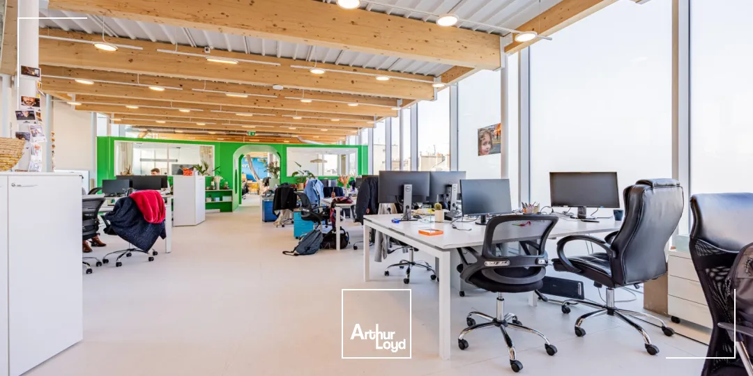 Bureaux à louer à PARIS 75008