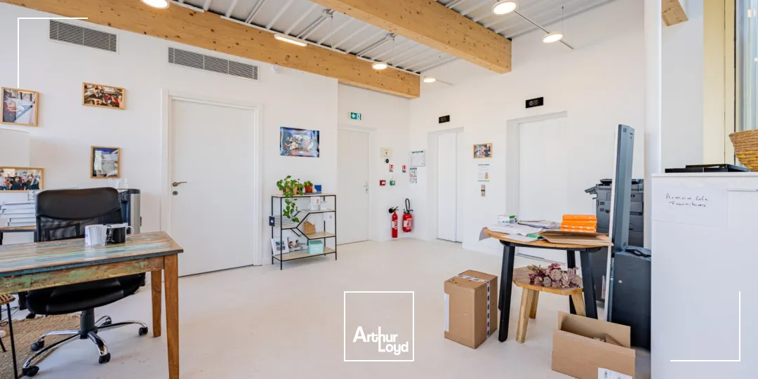 Bureaux à louer à PARIS 75008