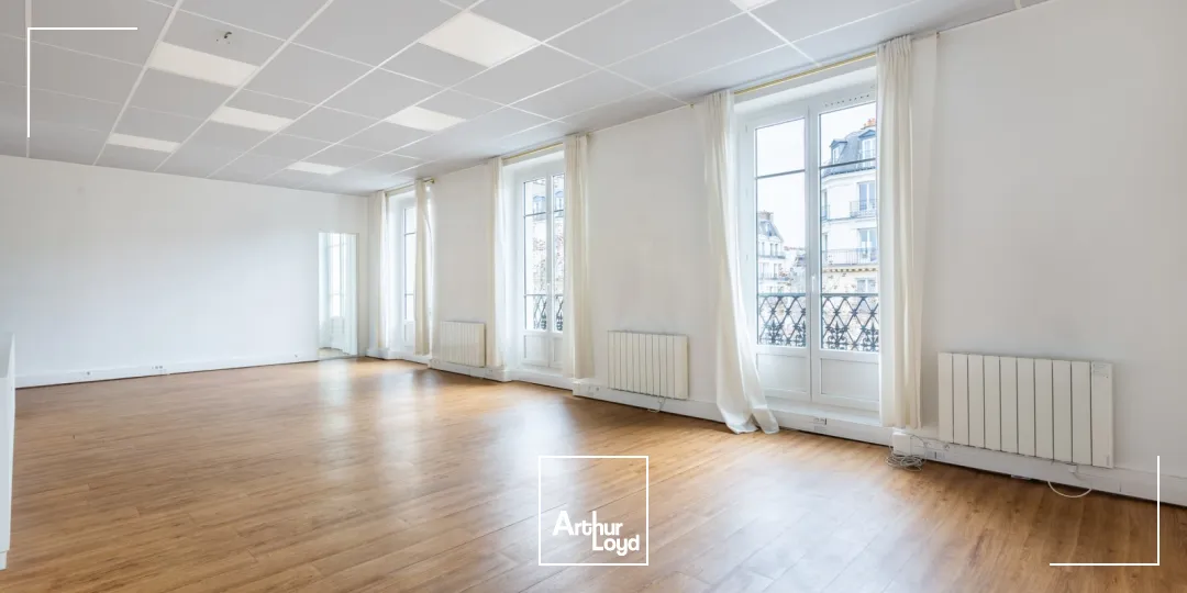 Bureaux à louer à PARIS 75003