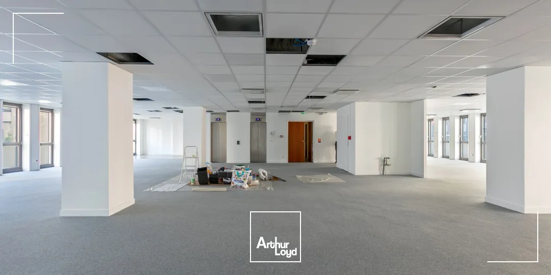 Bureaux à louer à PARIS 75008