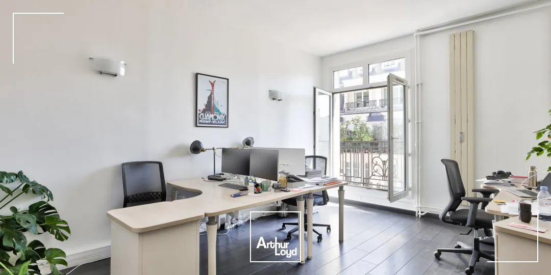 Bureaux à louer à PARIS 75008