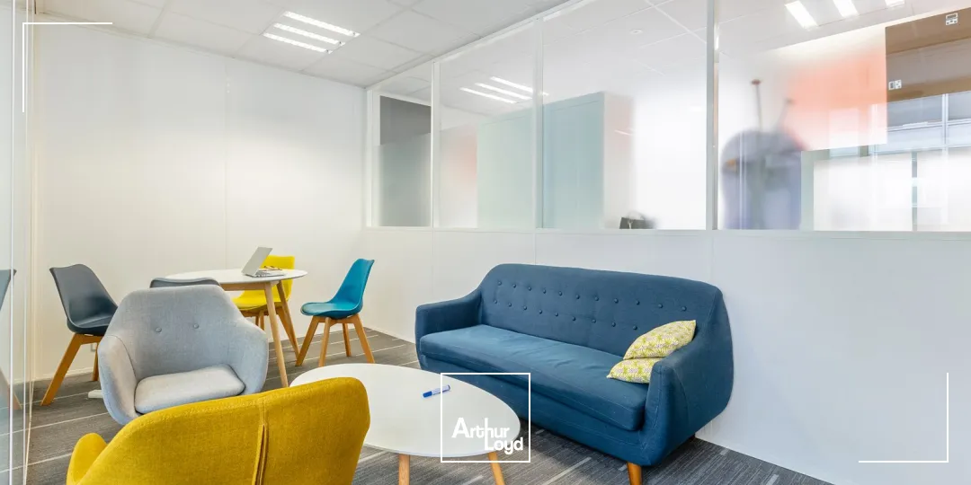 Bureaux à louer à PARIS 75008