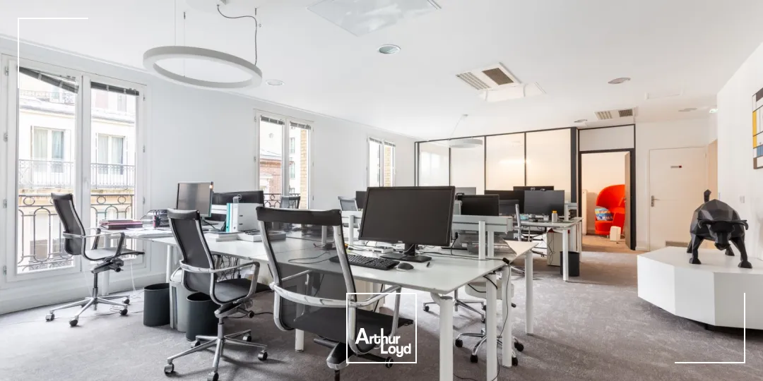 Bureaux à louer à PARIS 75008