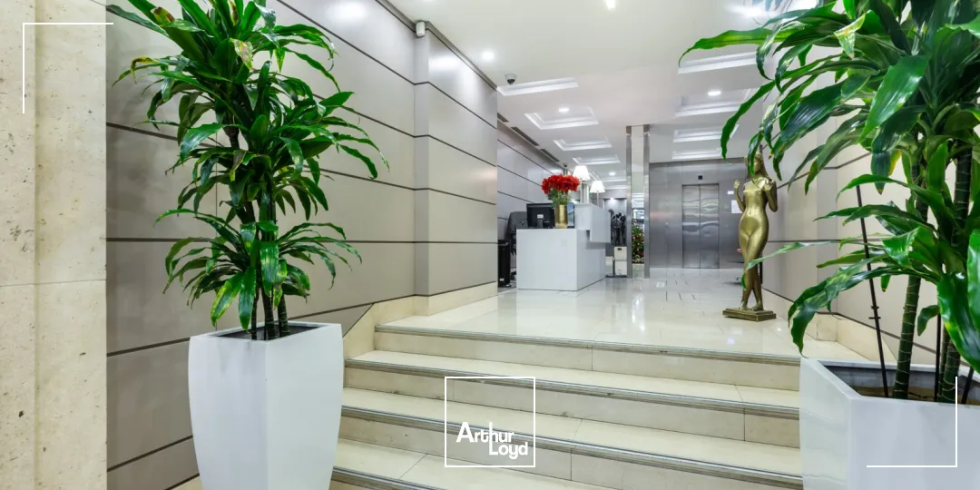 Bureaux à louer à PARIS 75008