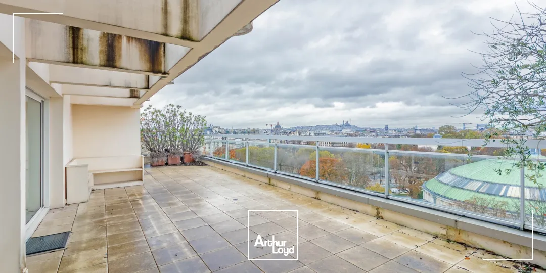 Bureaux à louer à PARIS 75008