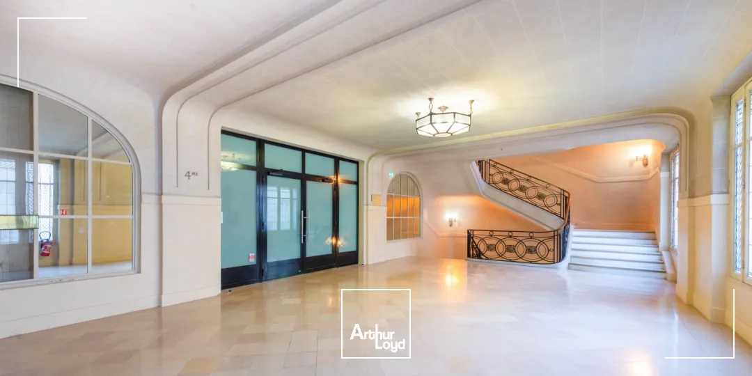 Bureaux à louer à PARIS 75009