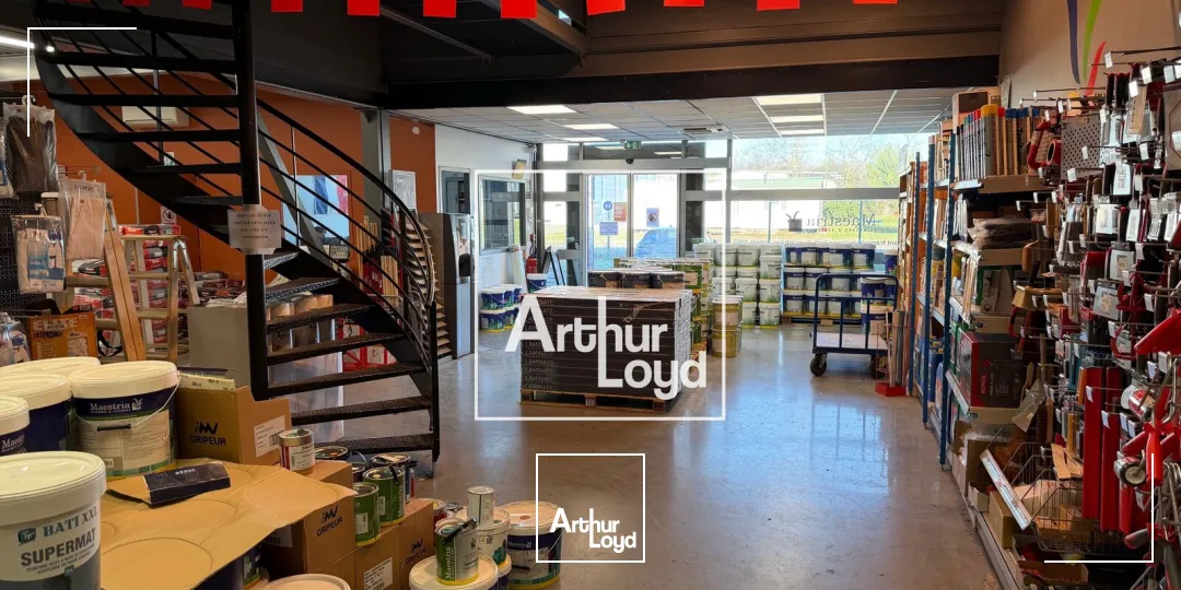 LOCAL D'ACTIVITÉ AVEC BELLE VISIBILITÉ - À LOUER - TOULOUSE