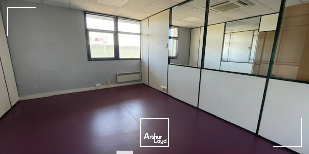 A louer - ACTIVILLAGE - Bureaux lumineux - Bron
