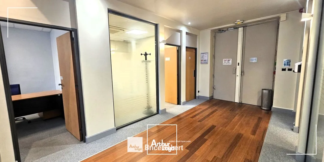 A louer - Bureaux en étage élevé - Lyon 6ème Brotteaux 