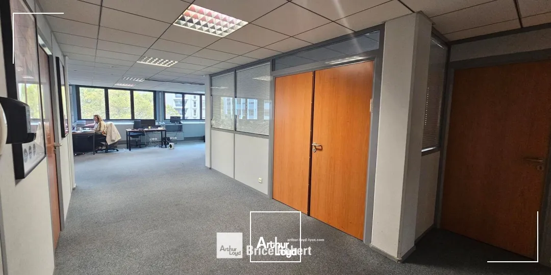 A louer - LES VIKINGS - Bureaux flexibles - Villeurbanne 