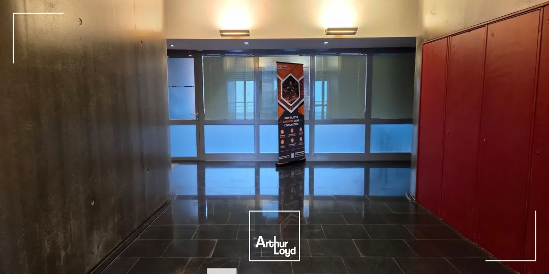 A louer - CITE INTERNATIONALE - Bureaux lumineux - Lyon 6ème 