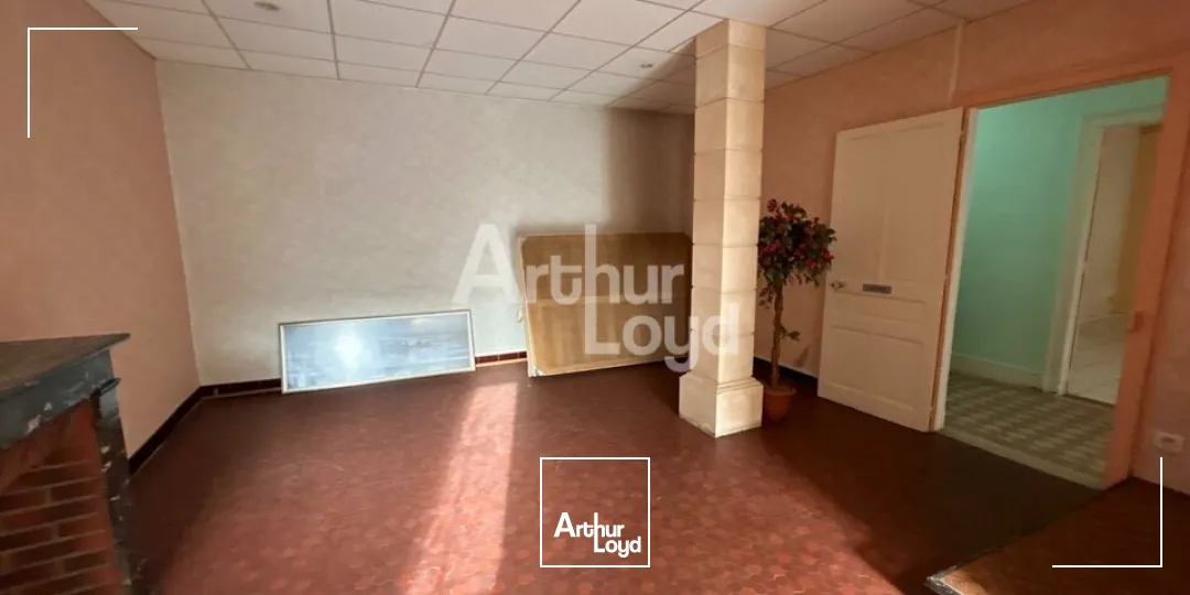 VILLEBAROU - LOCATION BUREAUX DE 145 M² - CENTRE BOURG