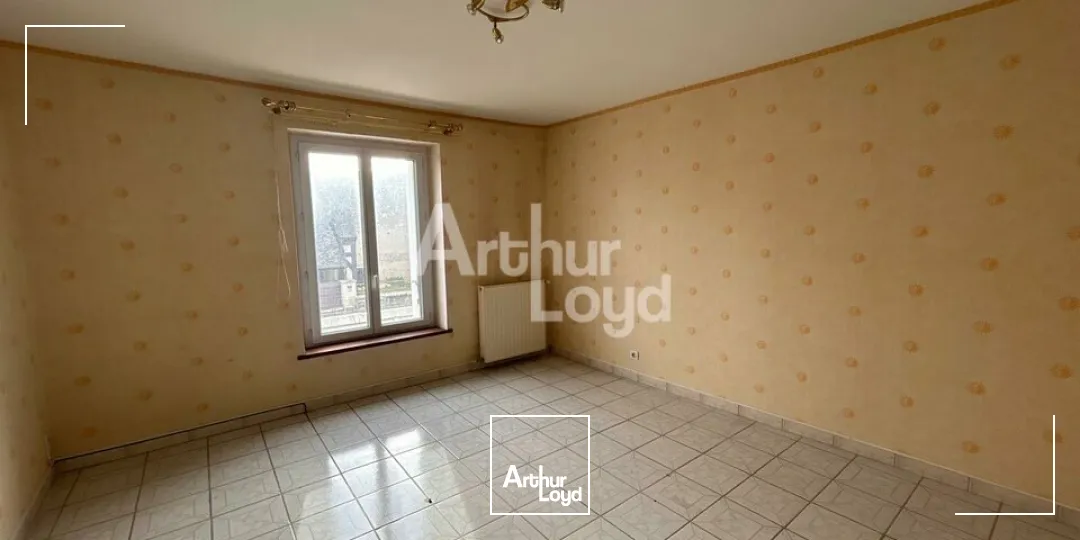 VILLEBAROU - LOCATION BUREAUX DE 145 M² - CENTRE BOURG