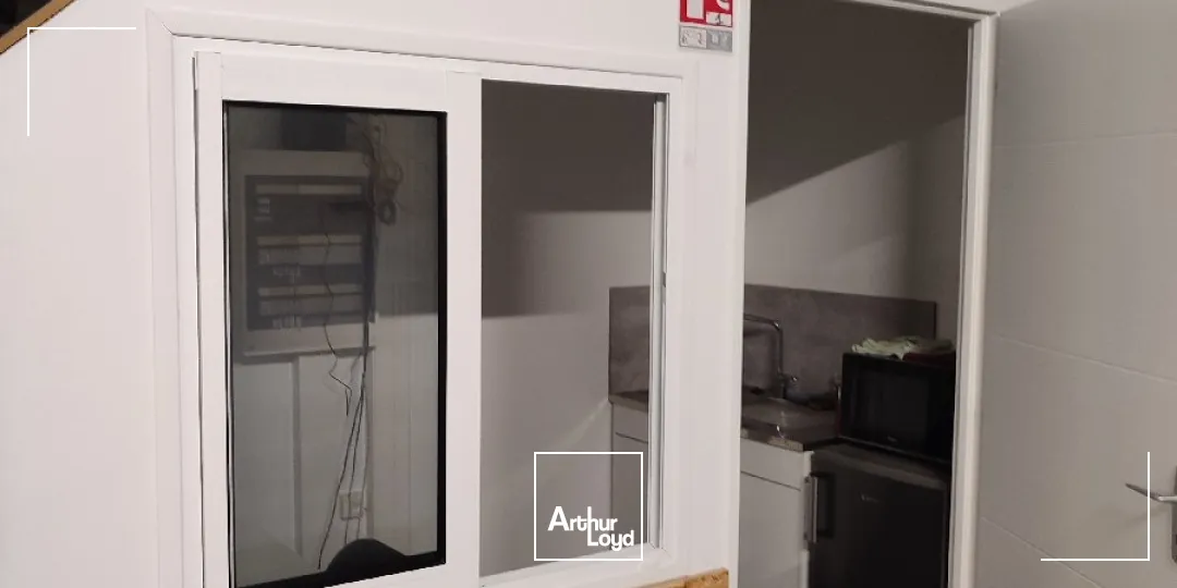 A vendre, local d'activité 118 m² Villefranche / Limas