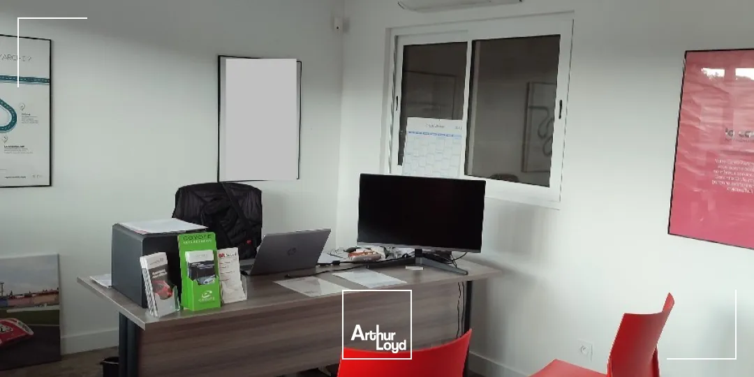 A vendre, local d'activité 118 m² Villefranche / Limas