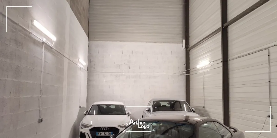 A vendre, local d'activité 118 m² Villefranche / Limas