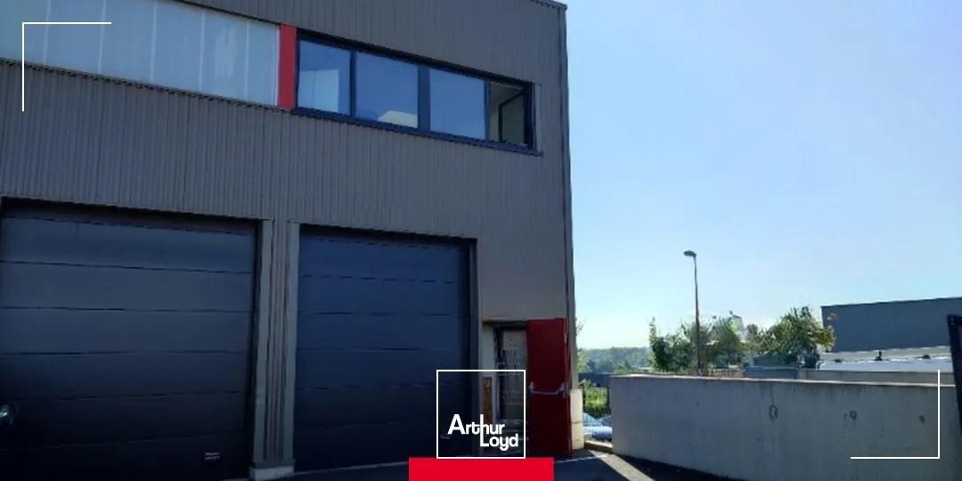 A vendre, local d'activité 118 m² Villefranche / Limas