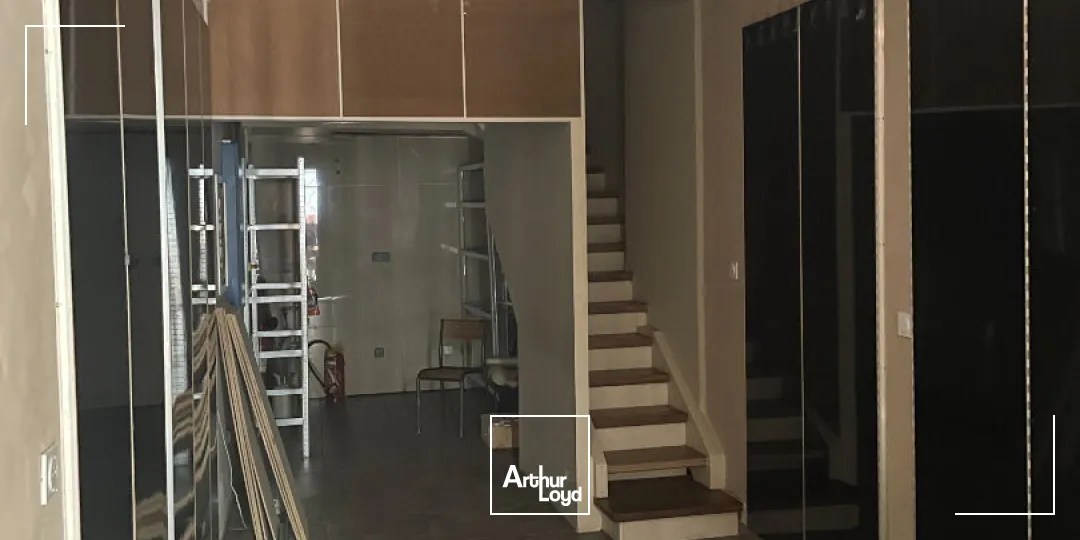 A LOUER - Centre-ville de LIMOGES - Local Commercial avec extraction