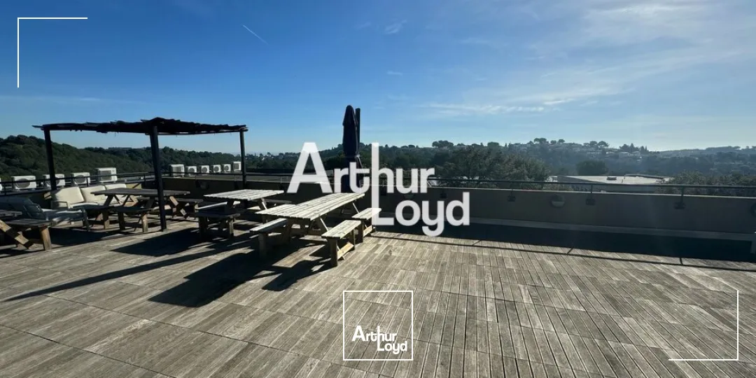 Bureaux de standing à louer 257 m² en étage - Biot