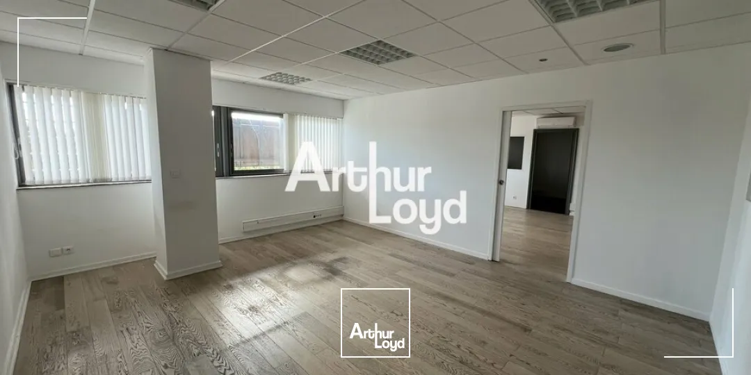 Bureaux à louer 95 m² - ZI LA PALUD - Fréjus