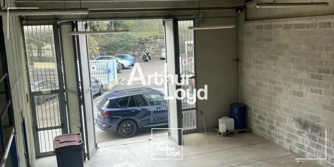 Location local d'activité 300 m² - Antibes