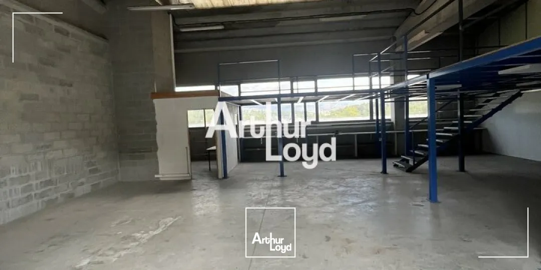 Location local d'activité 300 m² - Antibes