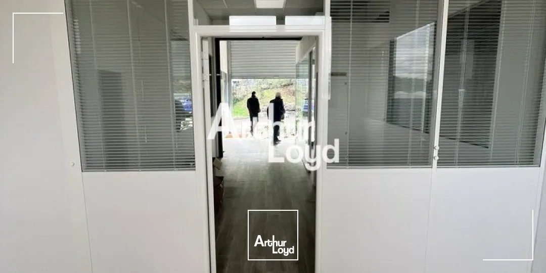 Location local d'activité 300 m² - Antibes
