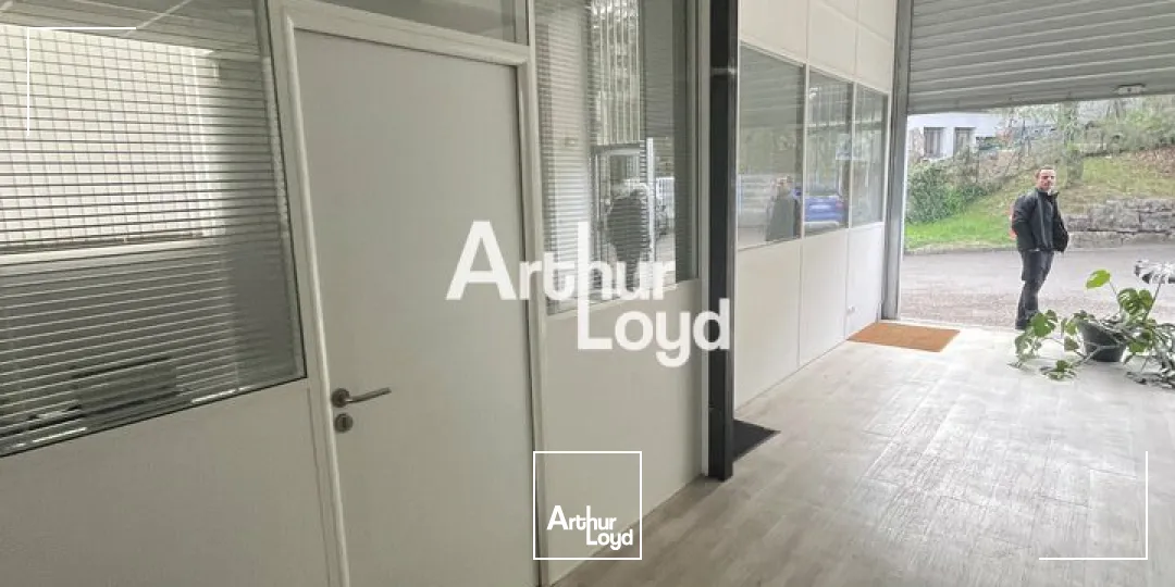 Location local d'activité 300 m² - Antibes