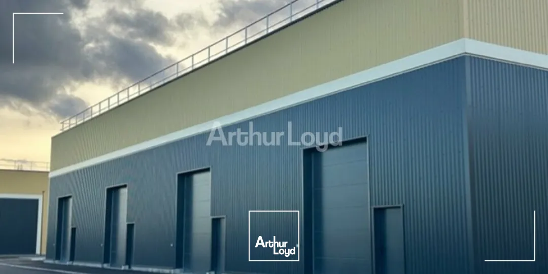 LOCAL D'ACTIVITE - ENTREPOT à VENDRE de 147 m²