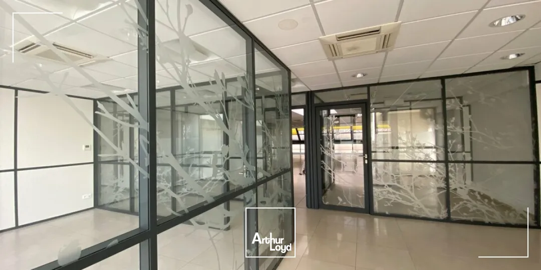 BUREAUX à LOUER de 284 m²