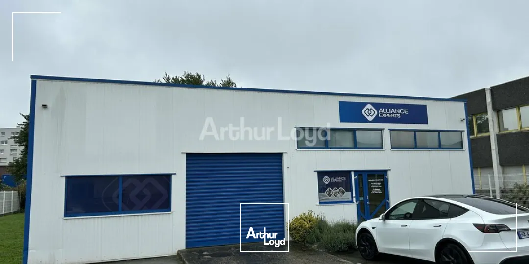 BUREAUX à VENDRE de 491.2 m²