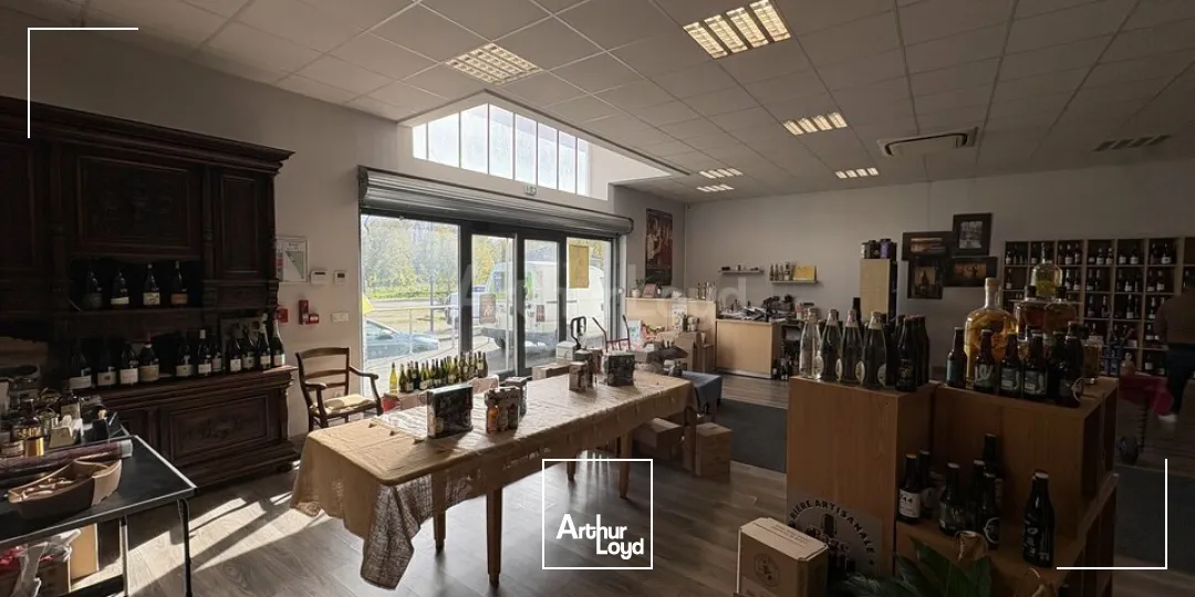 FONDS DE COMMERCE à VENDRE de 294 m²