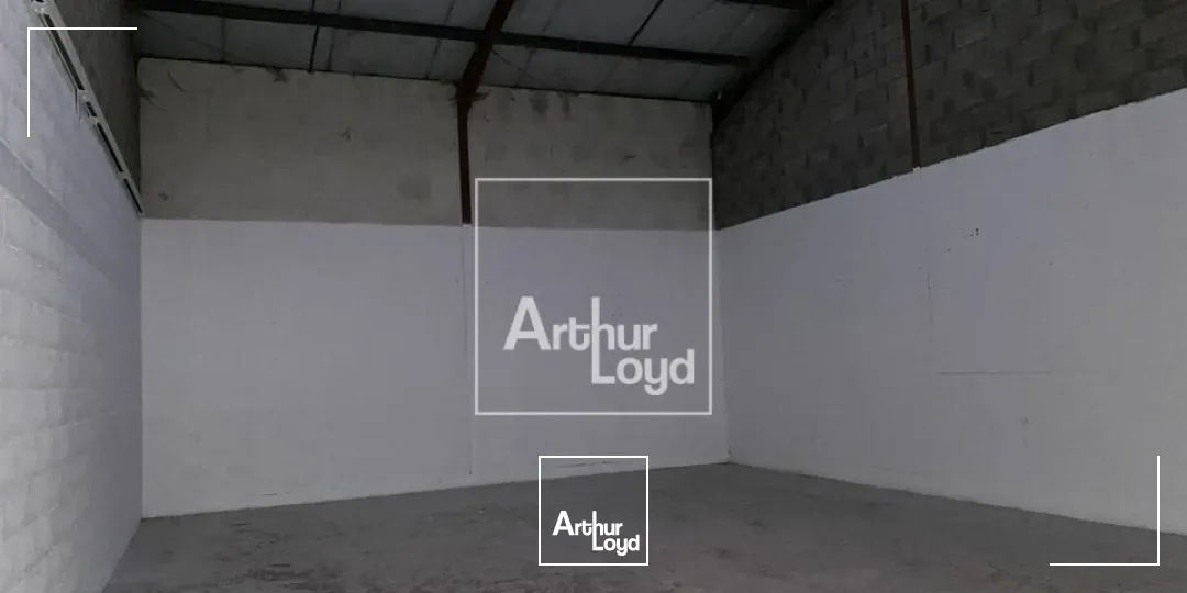 PETIT ENTREPOT LISSES A LOUER