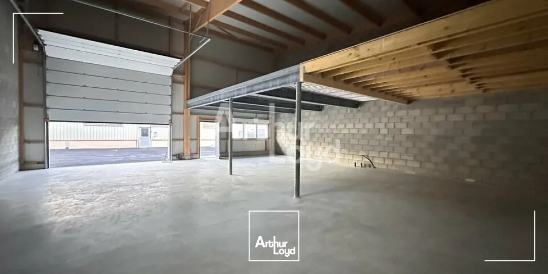 LAILLE - LOCAUX D'ACTIVITE NEUFS - PROCHE RENNES