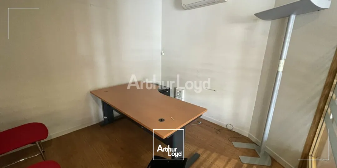 Local Commercial 147 m2 sur axe passant